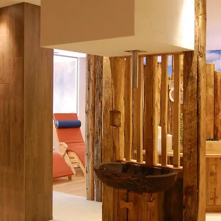 Luech Da Pcei Otel 3*